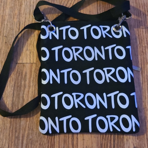 Toronto Purse - Picture 4 of 6